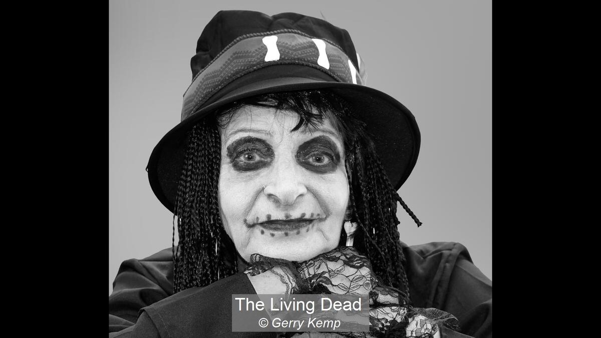 02_The Living Dead_Gerry Kemp